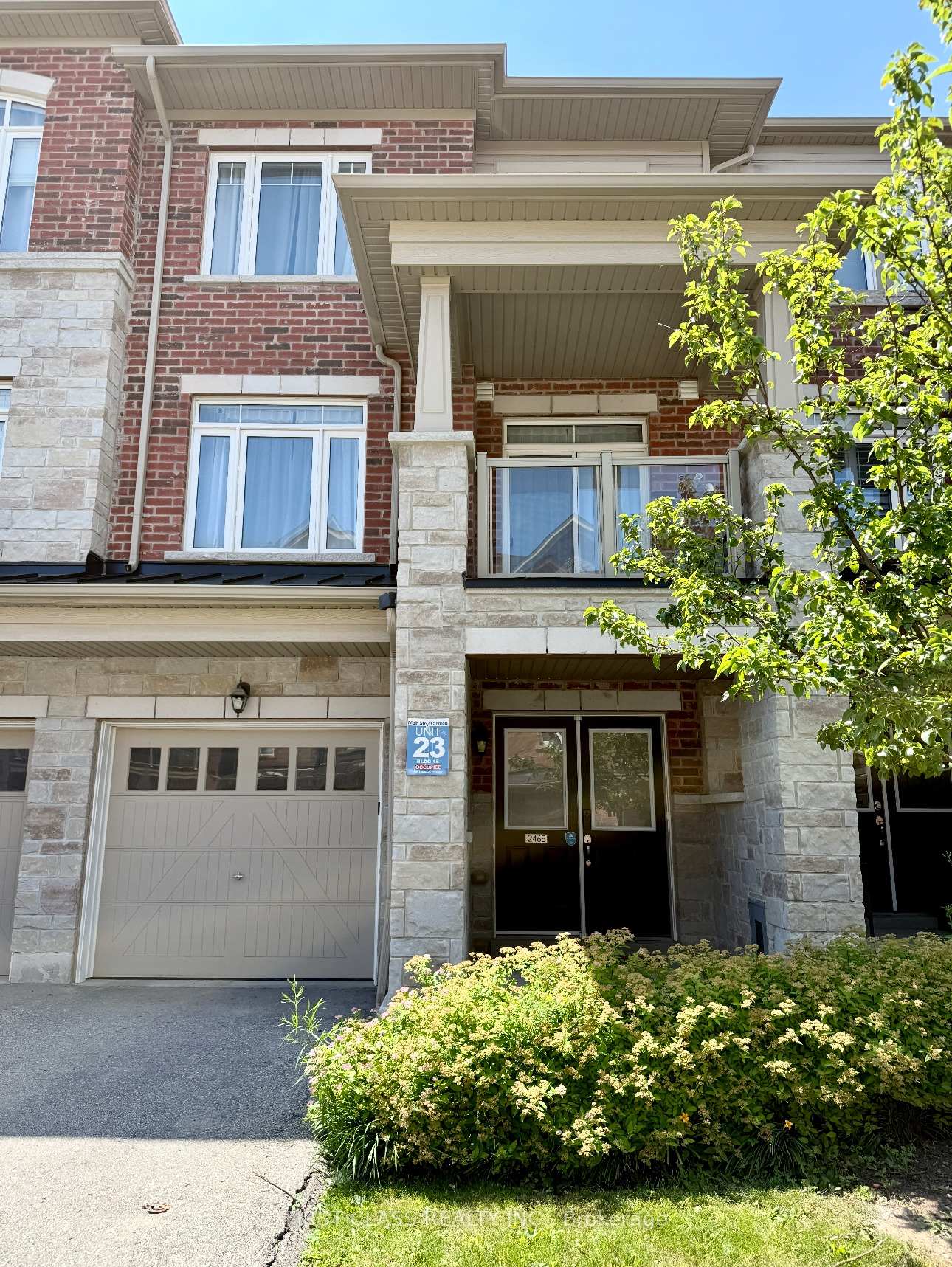 2468-mayapple-cross-pickering-ontario-e13540698