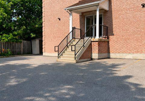 208-centre-street-s-oshawa-ontario-e13540724