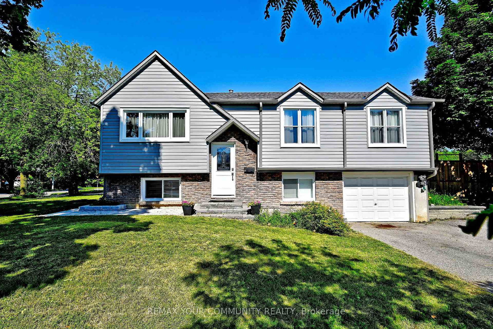 18-harland-crescent-ajax-ontario-e13540980