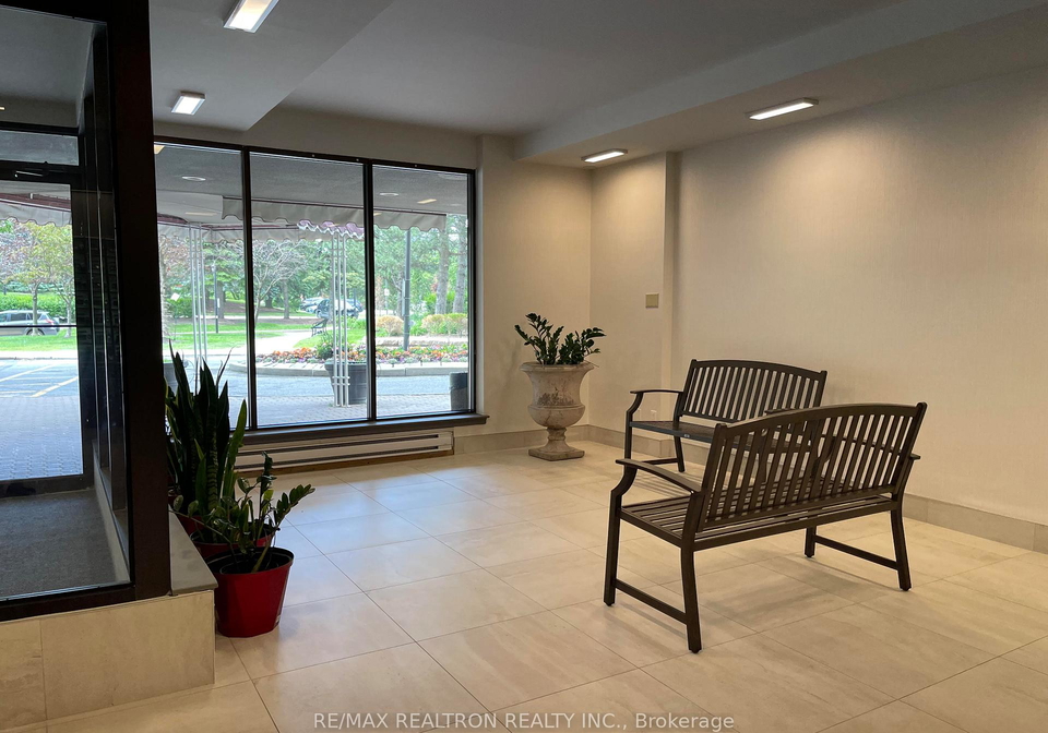 55-bamburgh-circle-sw-toronto-scarborough-ontario-e13541216