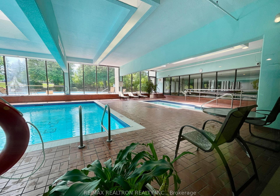 55-bamburgh-circle-sw-toronto-scarborough-ontario-e13541216