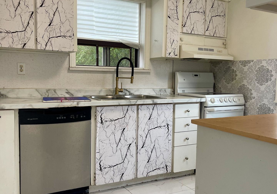 62-santamonica-boulevard-toronto-scarborough-ontario-e13541366