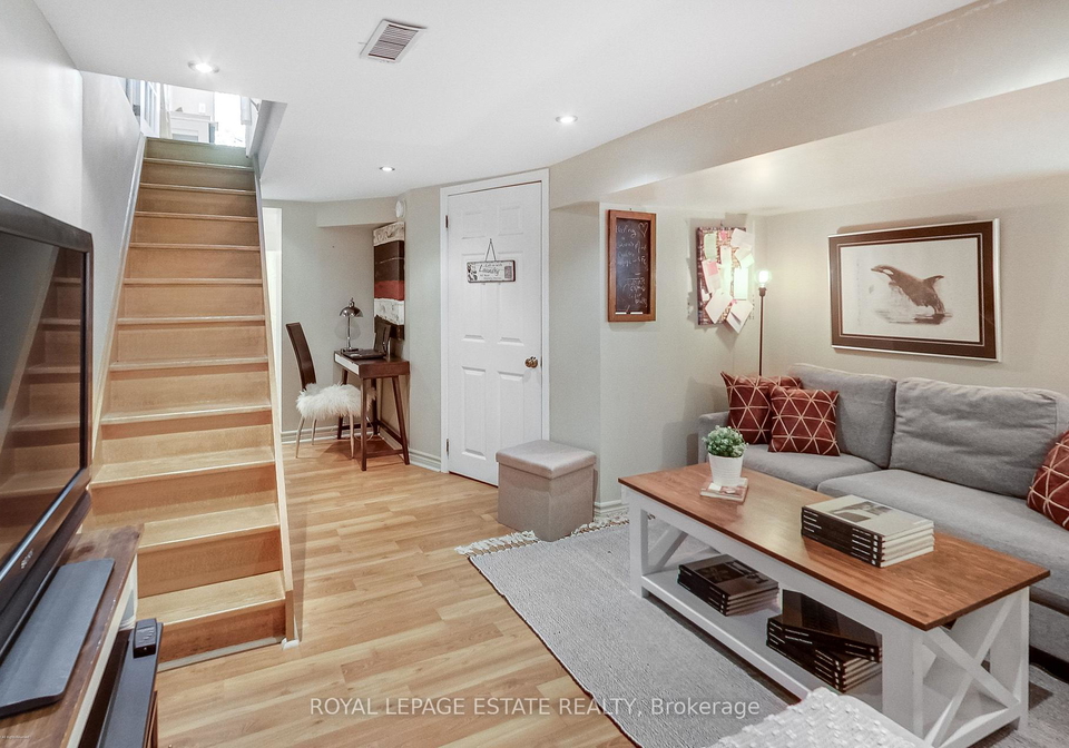 4-linton-avenue-toronto-scarborough-ontario-e13541506