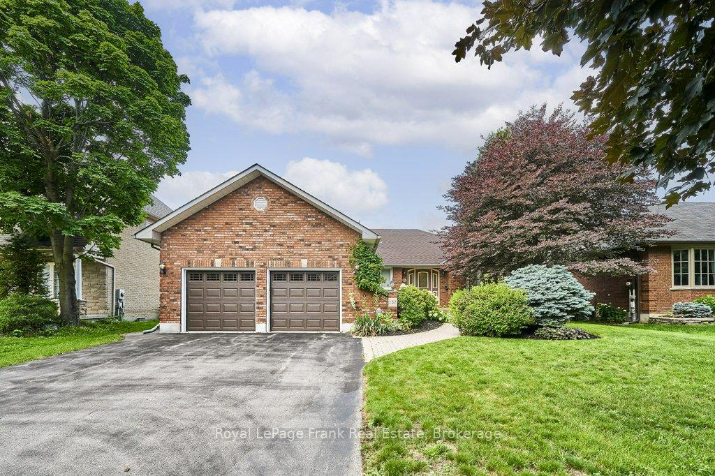 137-samac-trail-oshawa-ontario-e13541640