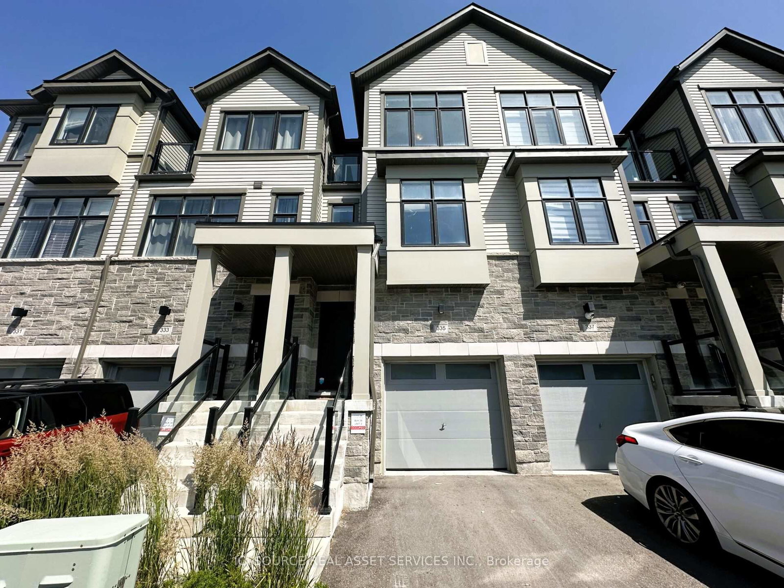 335-okanagan-path-oshawa-ontario-e13541672
