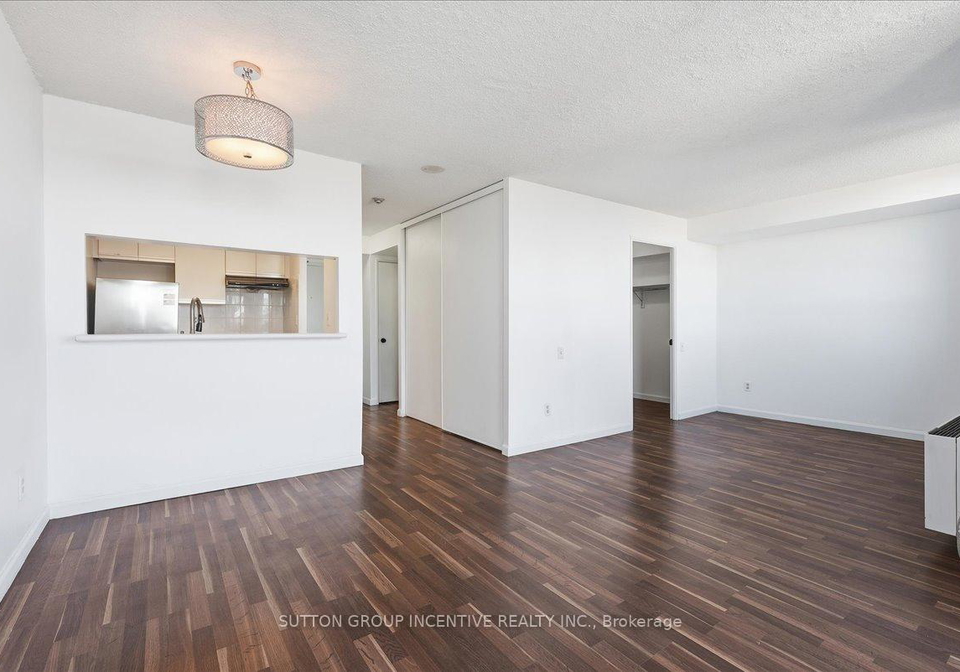 2460-eglinton-avenue-e-toronto-scarborough-ontario-e13541902