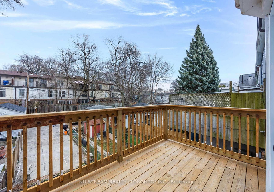 393-jones-avenue-toronto-toronto-ontario-e13541908