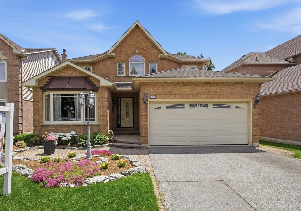 29-stratton-crescent-whitby-ontario-e13542136