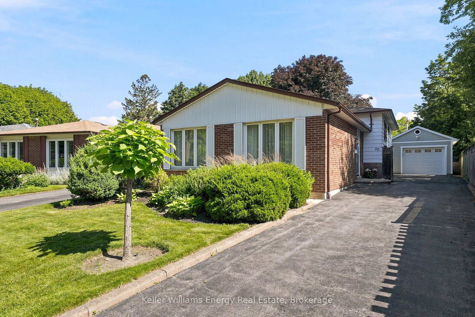 20-proud-grove-toronto-scarborough-ontario-e13542158
