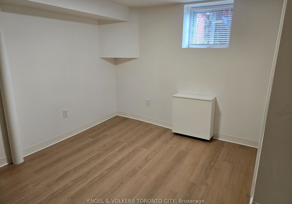 2012-dundas-street-e-toronto-toronto-ontario-e13542172