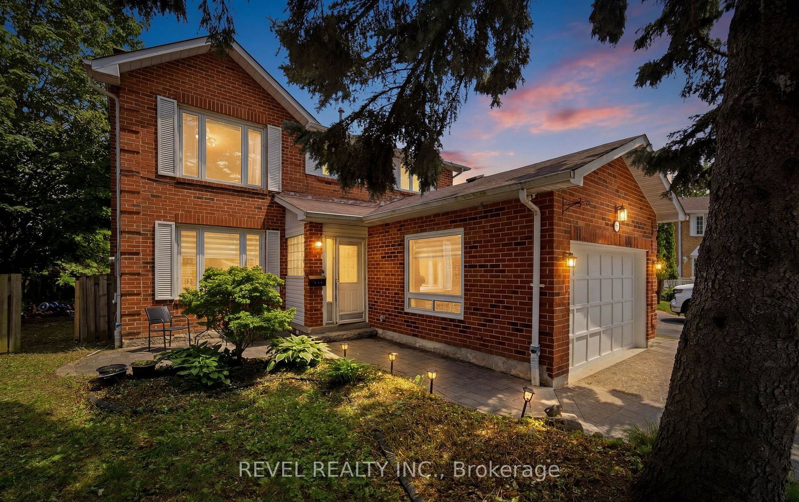 13-flowers-crescent-ajax-ontario-e13542510