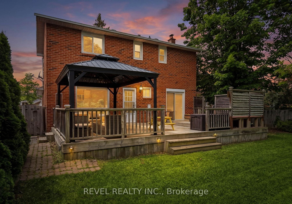 13-flowers-crescent-ajax-ontario-e13542510