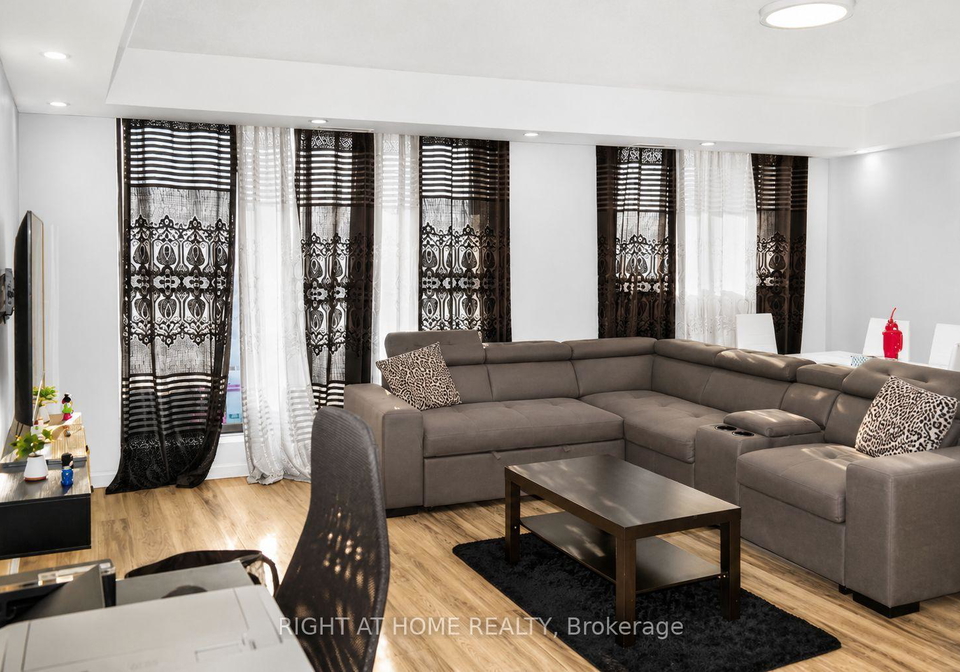 757-victoria-park-avenue-toronto-scarborough-ontario-e13542870