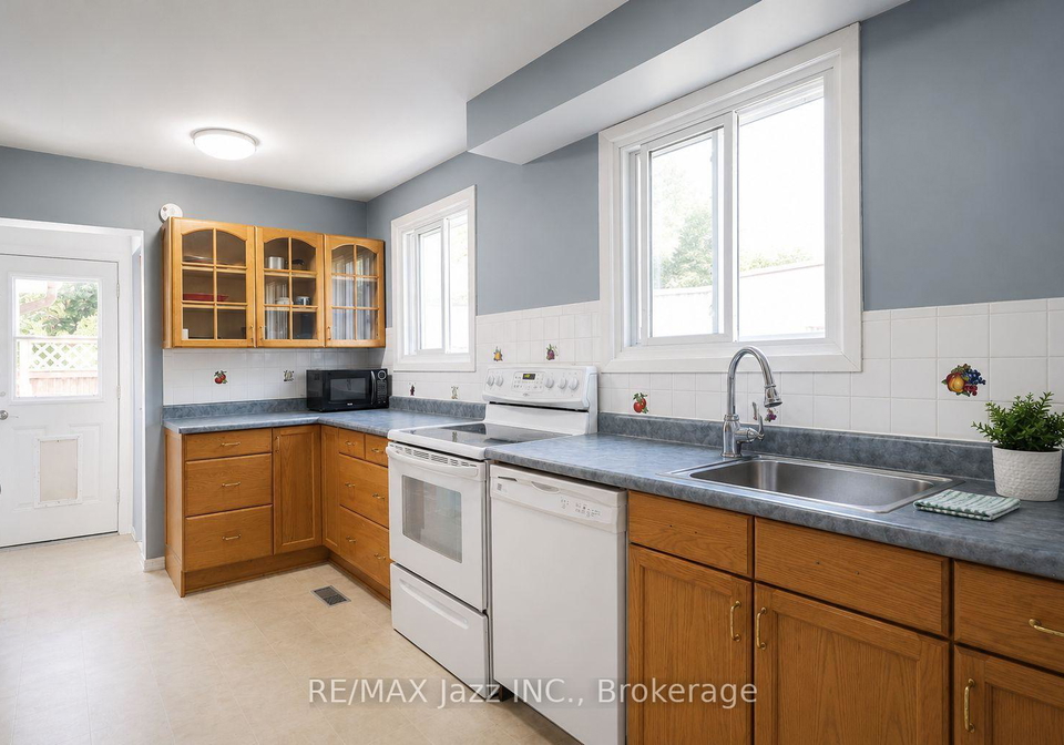 822-modlin-road-pickering-ontario-e13542932