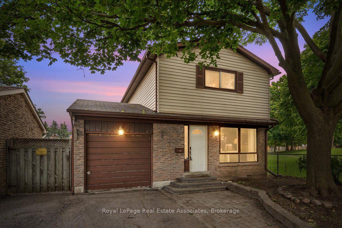 19-harrison-court-whitby-ontario-e13543076