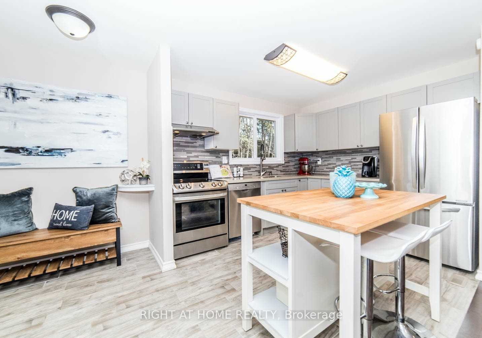823-sanok-drive-pickering-ontario-e13543268