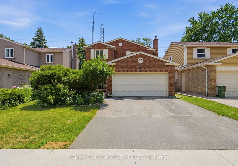 37-longbow-square-toronto-scarborough-ontario-e13543434