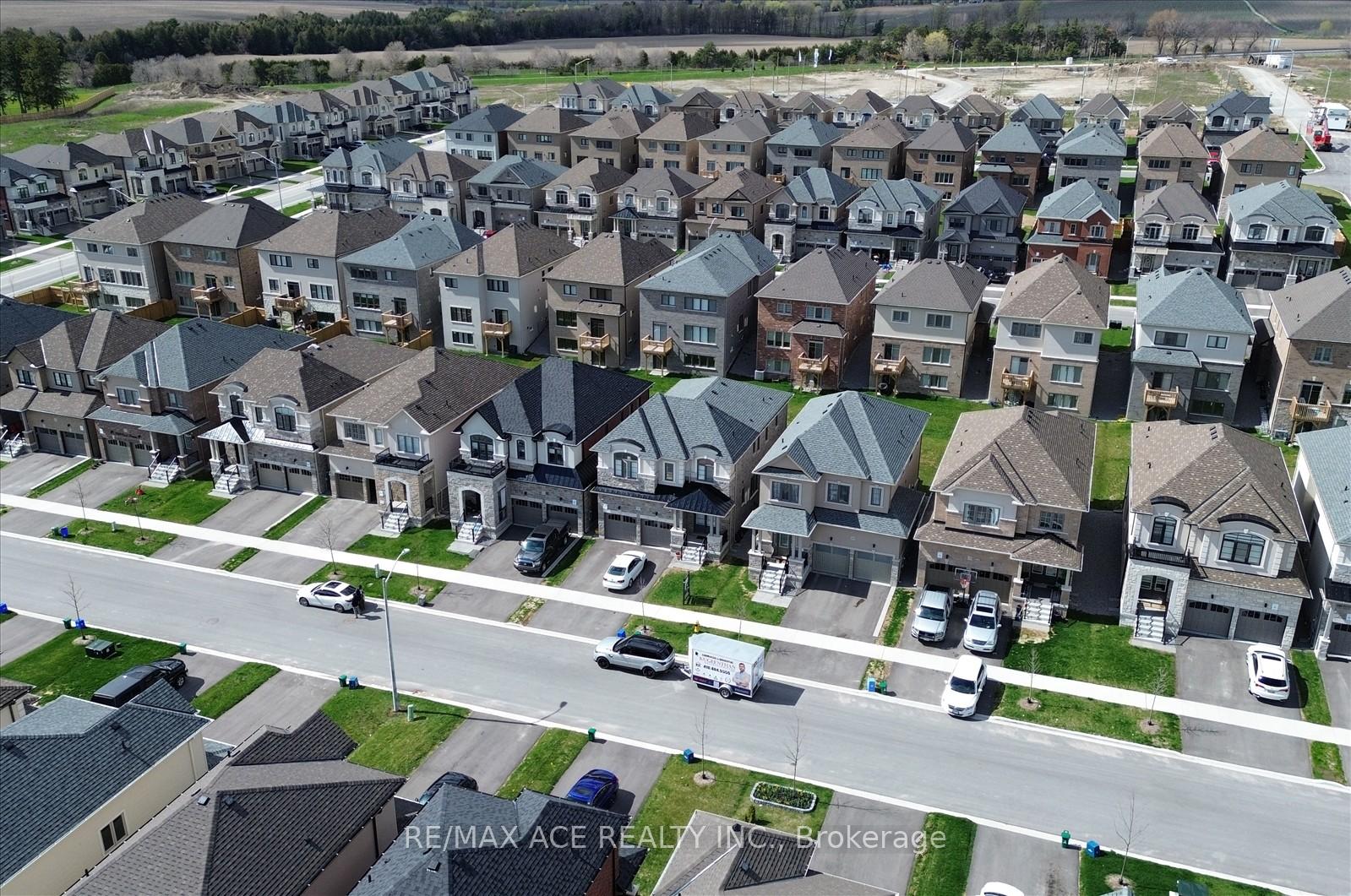 218-flood-avenue-clarington-ontario-e13543500