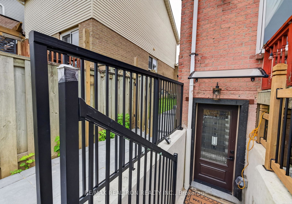 40-carr-drive-ajax-ontario-e13543724