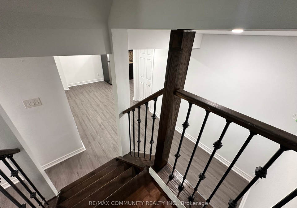 18-hearth-place-toronto-scarborough-ontario-e13544150