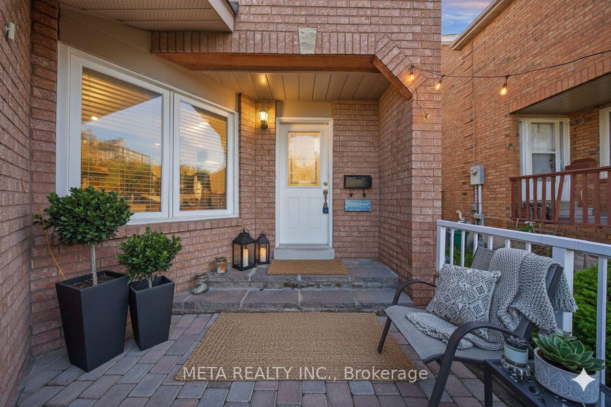 12-heaver-drive-whitby-ontario-e13544612