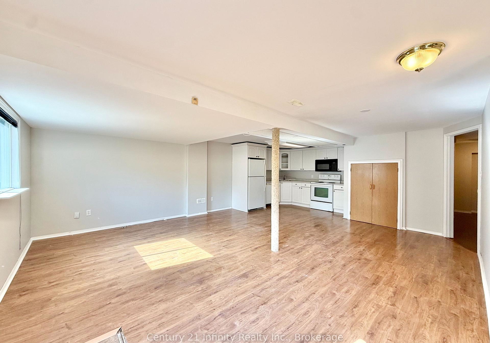 384-leslie-street-whitby-ontario-e13545770