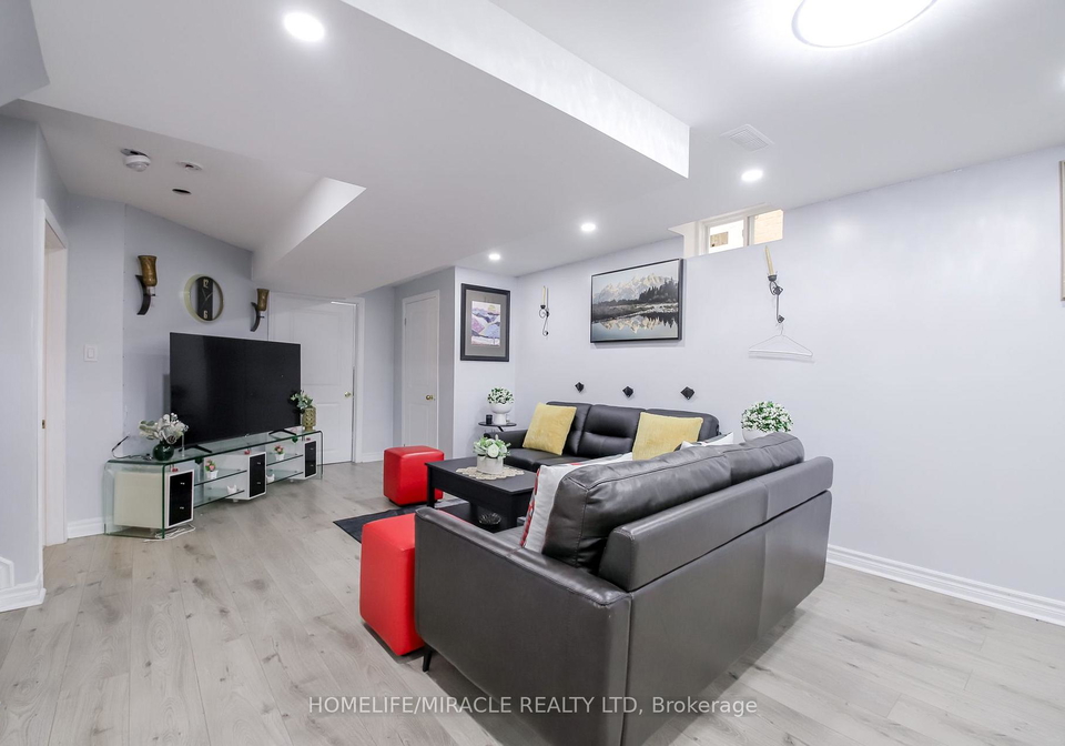1301-apollo-street-oshawa-ontario-e13546436