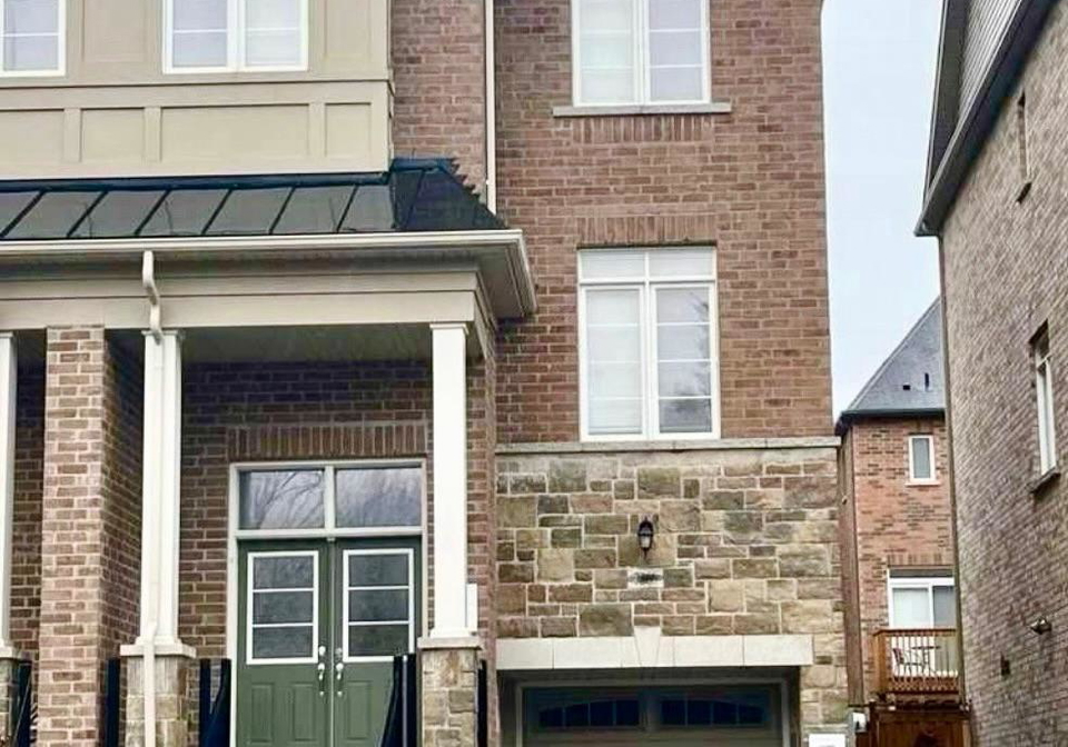 2366-usman-road-pickering-ontario-e13546920