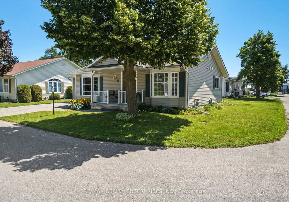 1-huron-court-clarington-ontario-e13546998