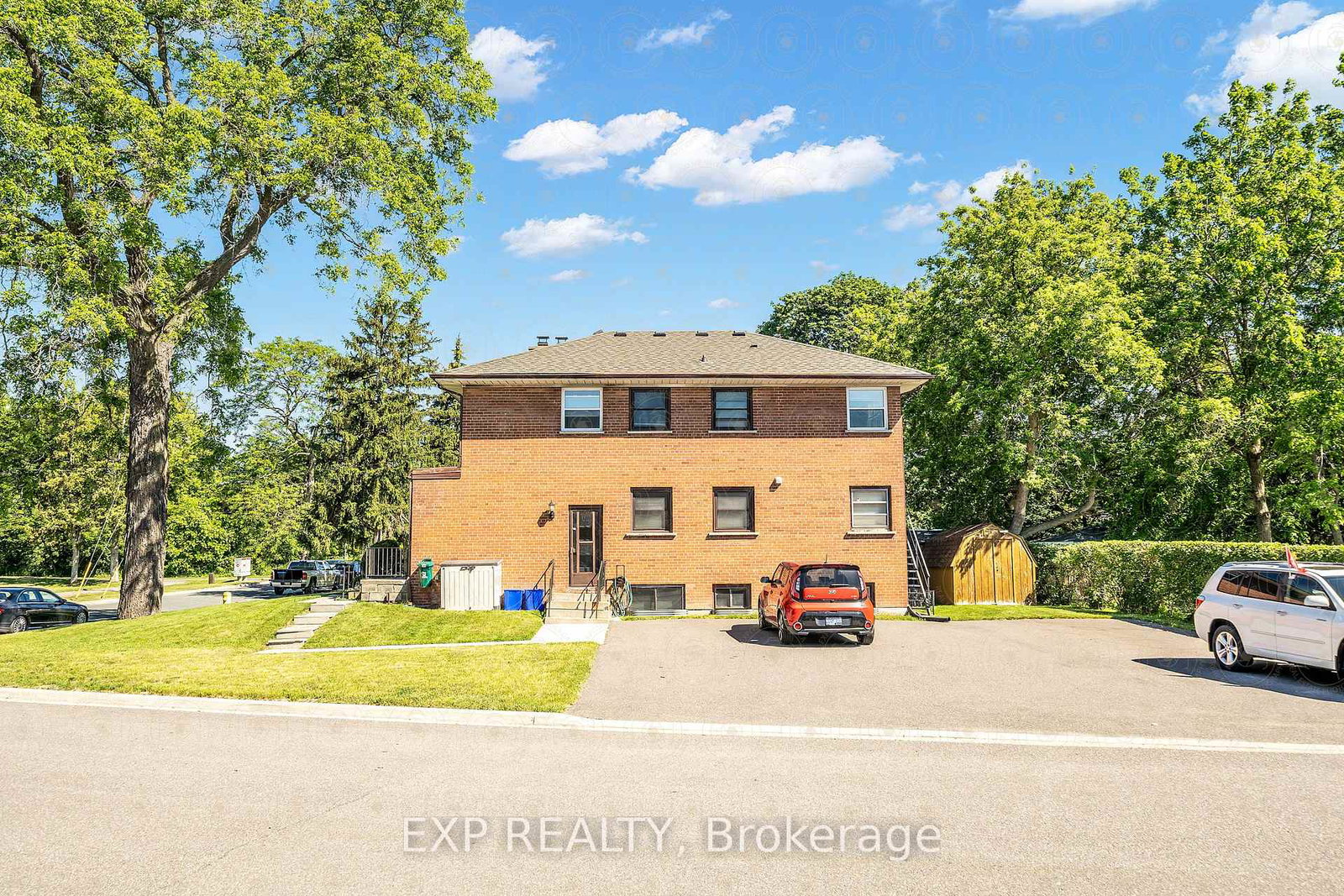 1121-centre-street-s-whitby-ontario-e13547132