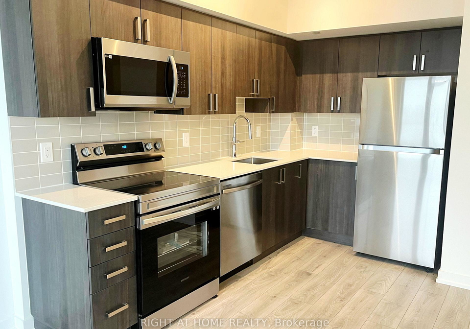 1455-celebration-drive-pickering-ontario-e13547134