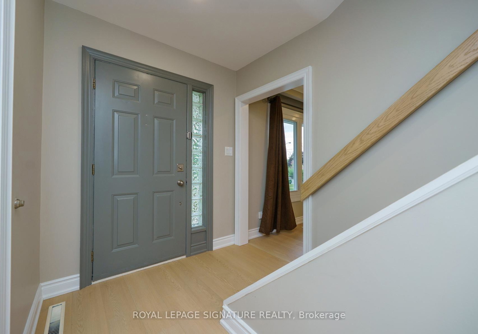 60-aragon-avenue-toronto-scarborough-ontario-e13547144