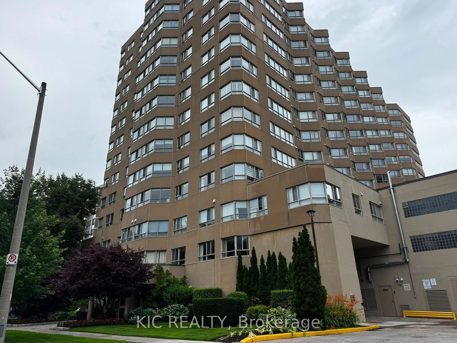 4-parkvista-toronto-east-york-ontario-e13547526
