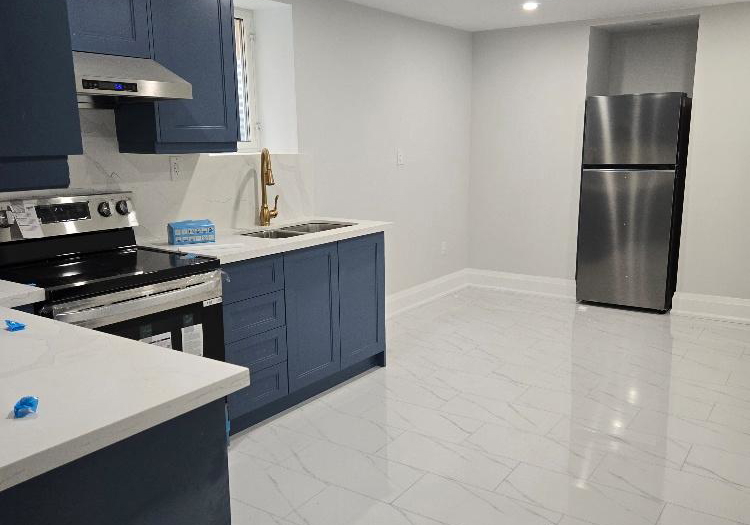 1136-enchanted-crescent-pickering-ontario-e13547706