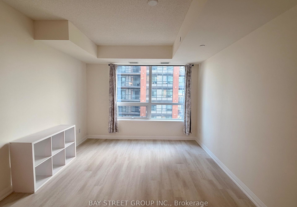 3270-sheppard-avenue-e-toronto-scarborough-ontario-e13547862