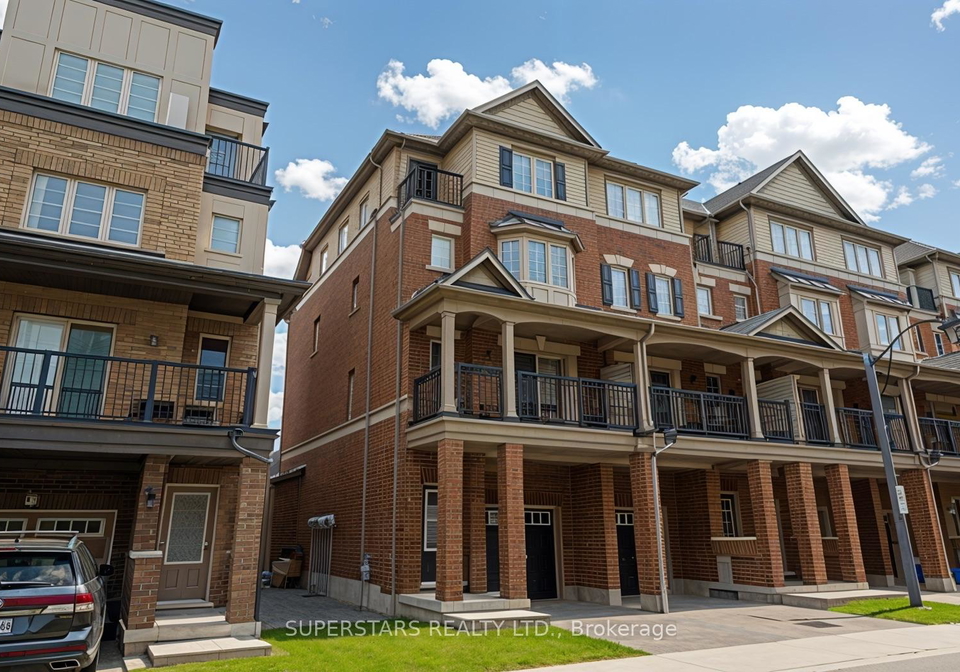 2775-deputy-minister-path-oshawa-ontario-e13548934