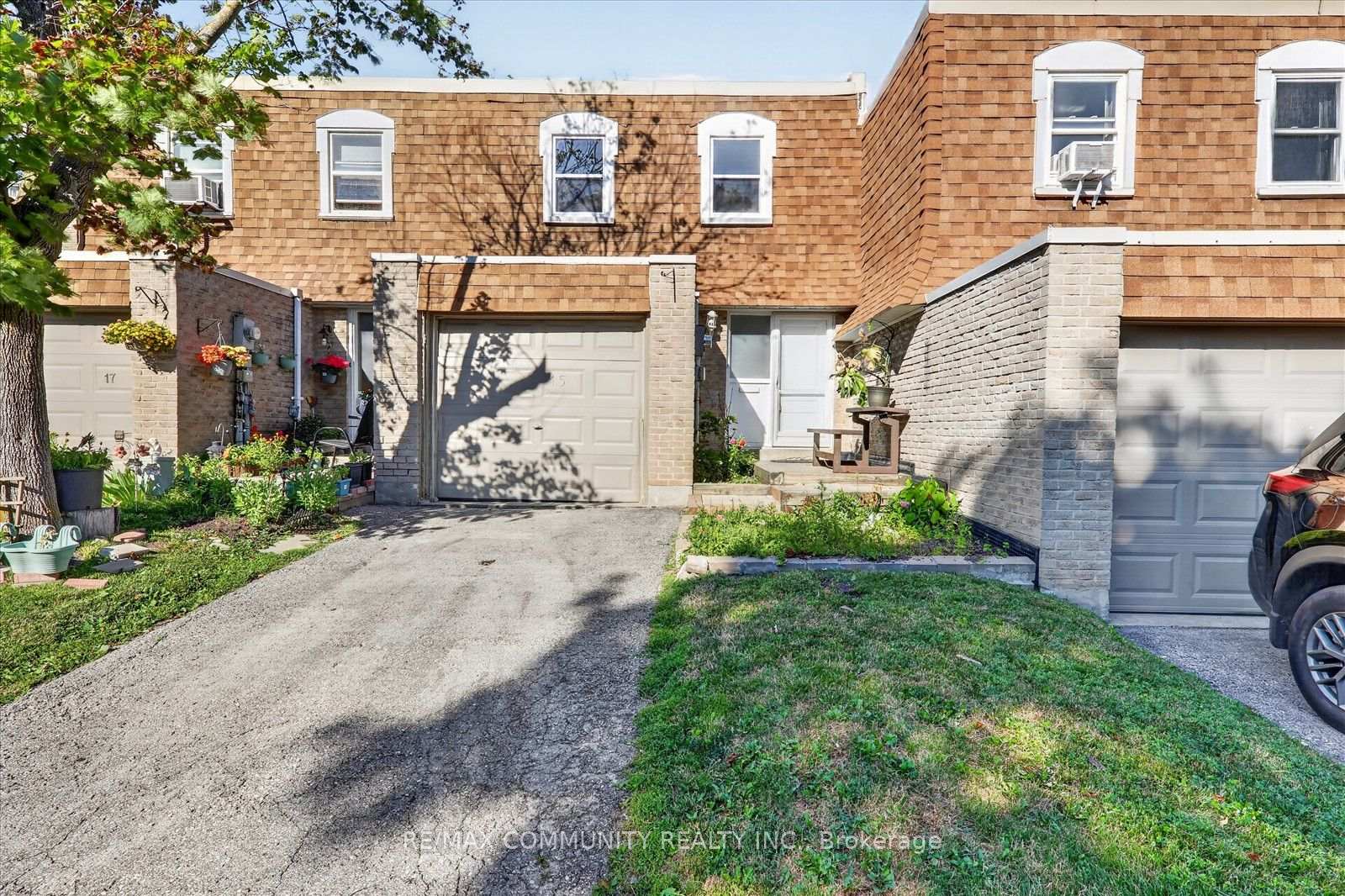 850-huntingwood-drive-toronto-scarborough-ontario-e13549134