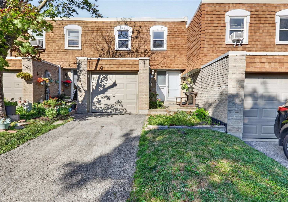850-huntingwood-drive-toronto-scarborough-ontario-e13549134