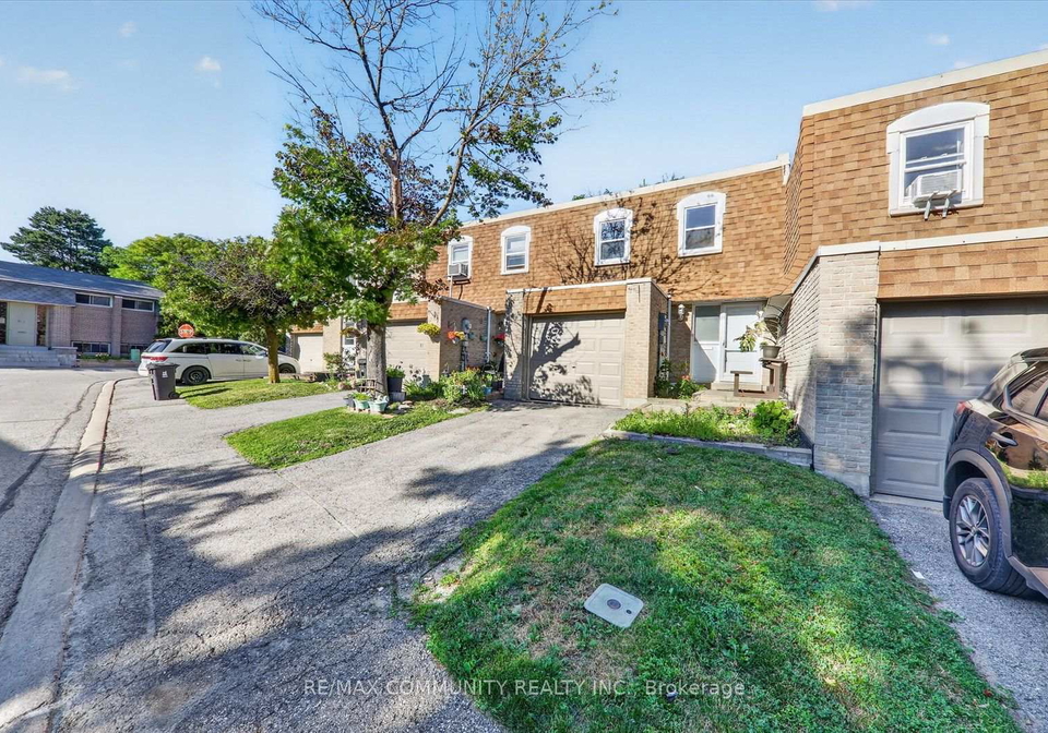 850-huntingwood-drive-toronto-scarborough-ontario-e13549134
