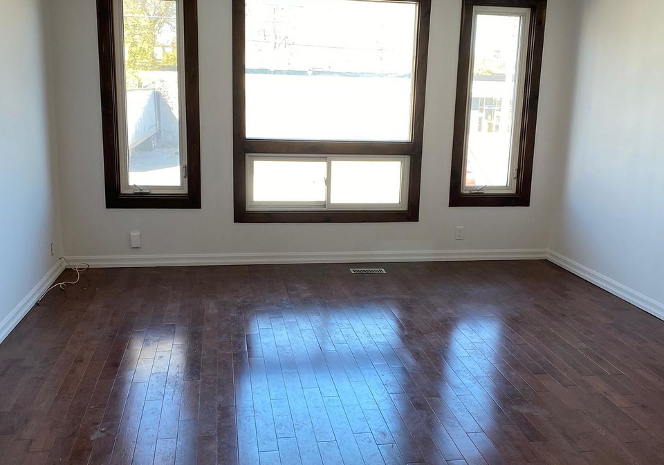 1263-woodbine-avenue-toronto-east-york-ontario-e13550166