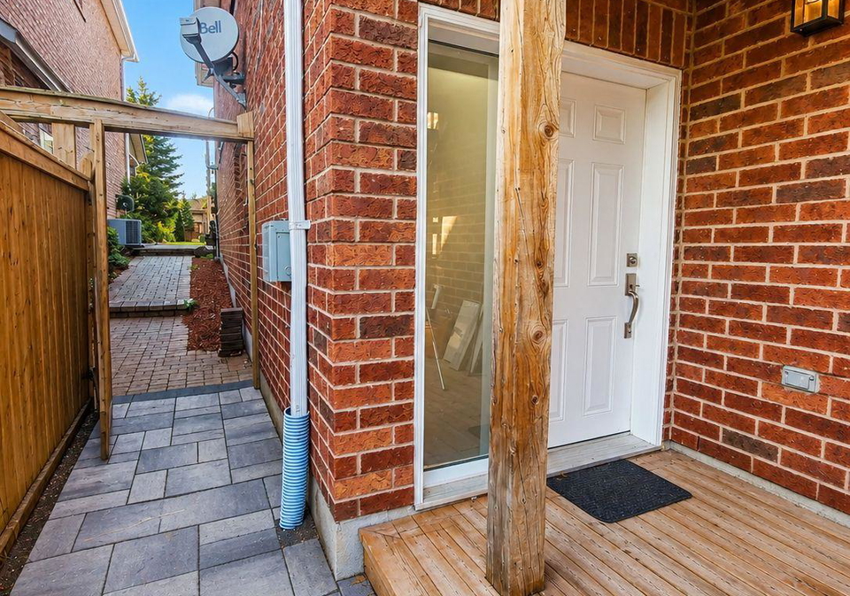 19-lacroix-court-whitby-ontario-e13550268