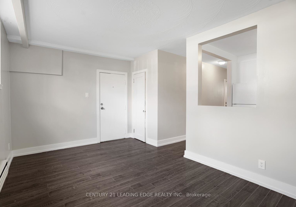 15-virginia-avenue-toronto-east-york-ontario-e13550894