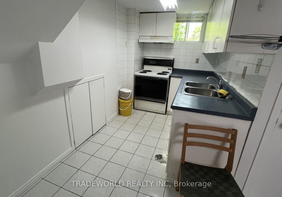 83-invergordon-avenue-toronto-scarborough-ontario-e13551200