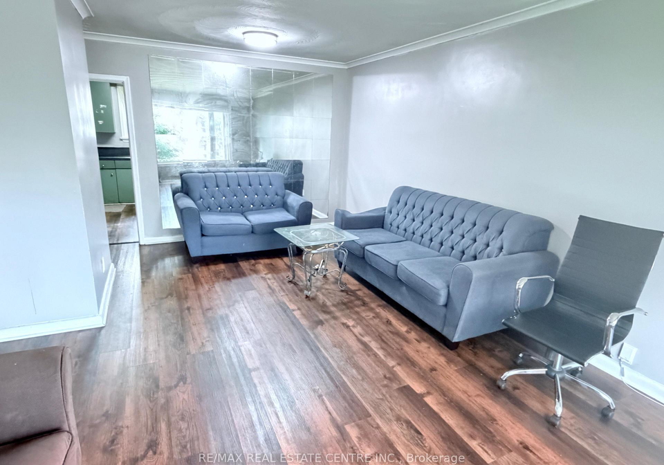 52-sharbot-avenue-toronto-scarborough-ontario-e13551874