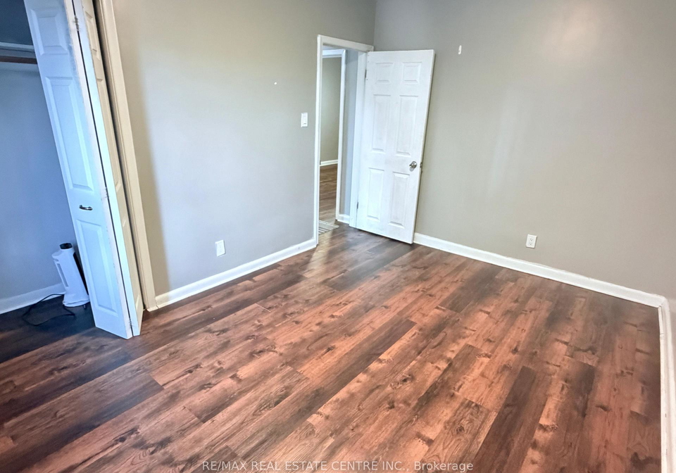 52-sharbot-avenue-toronto-scarborough-ontario-e13551874