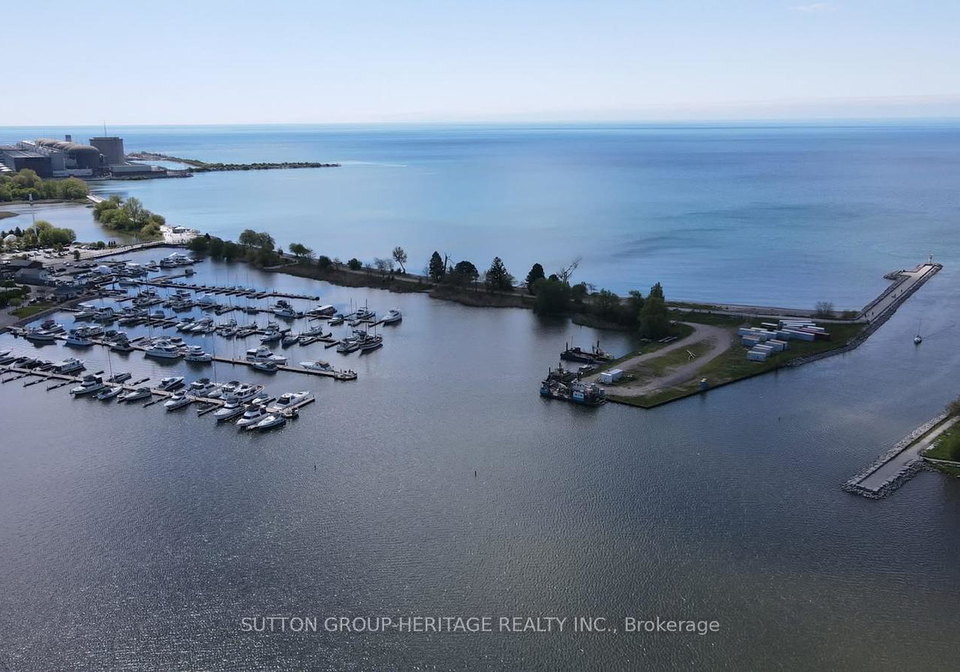 1295-wharf-street-pickering-ontario-e13553574