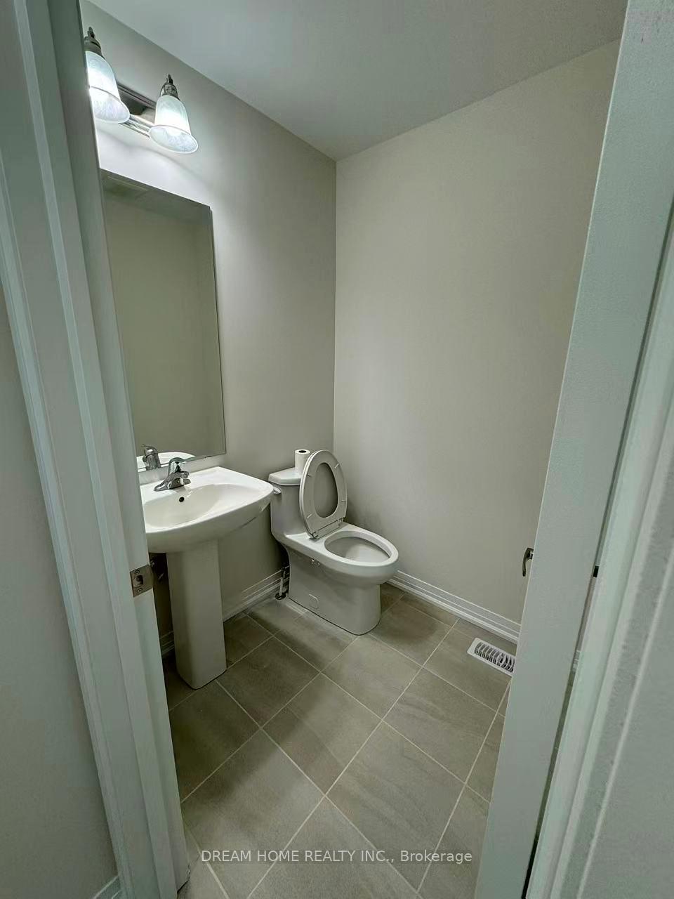 1080-pisces-trail-pickering-ontario-e13553824