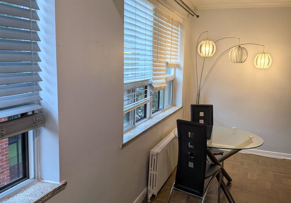 117-cosburn-avenue-toronto-east-york-ontario-e13554376
