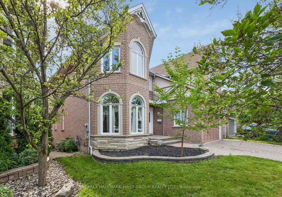 18-kemp-drive-ajax-ontario-e13554566