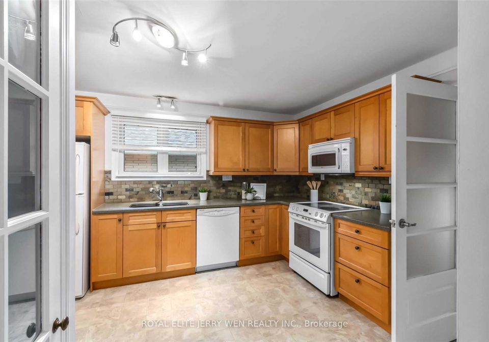 784-central-park-boulevard-n-oshawa-ontario-e13554674